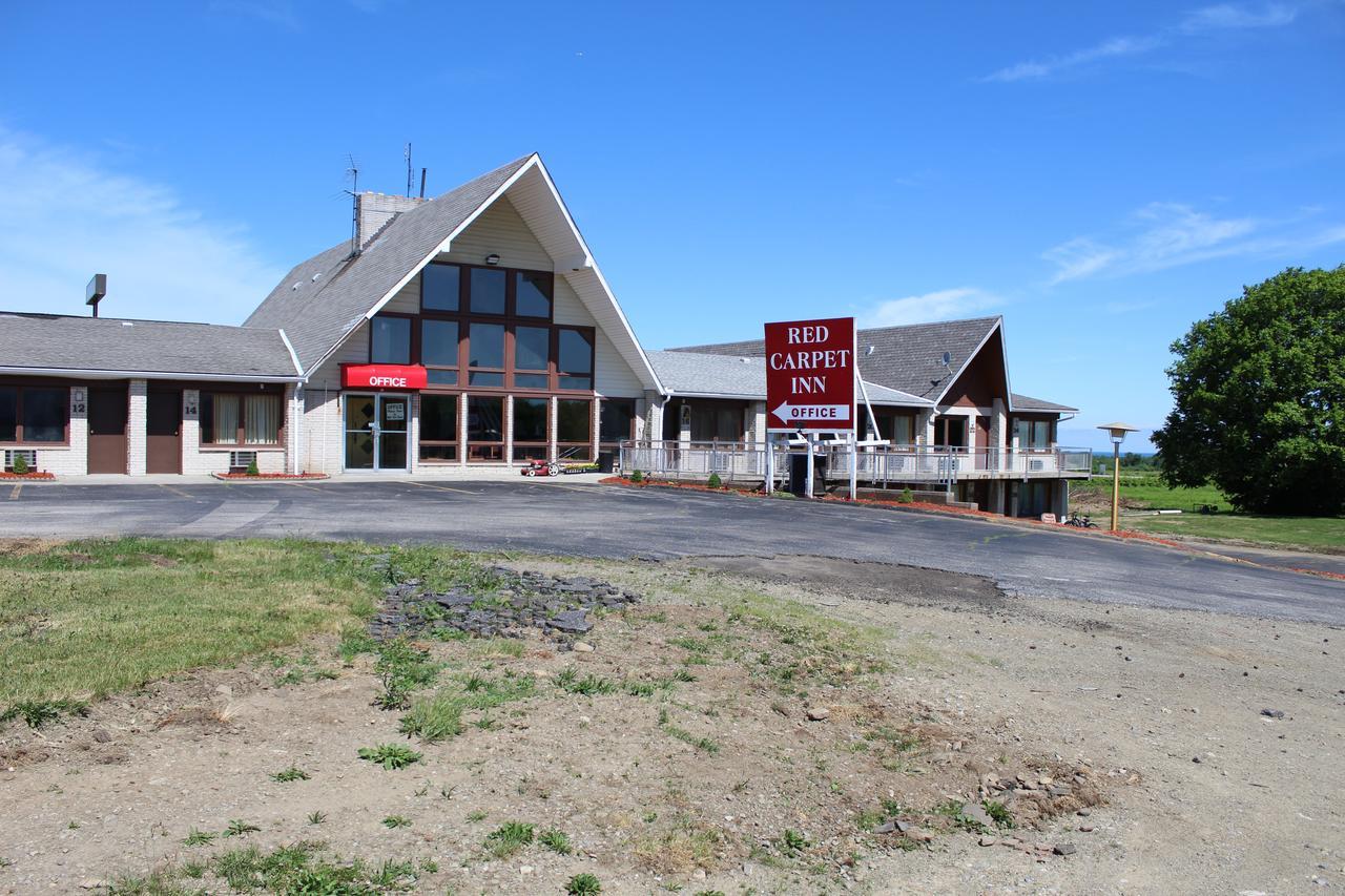 Red Carpet Inn Норт-Іст Екстер'єр фото